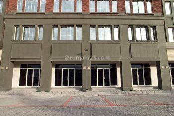 Disewa Ruko Boston PIK 2 uk 4,5x15 hadap jalan 95jt/thn