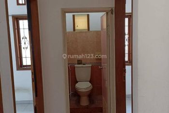 Rumah 2 Lantai di Cigadung dengan kondisi Bagus Siap Huni