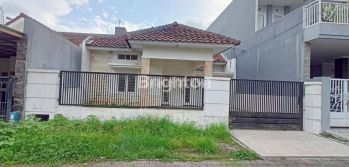 Rent Rumah: RUMAH  ARAYA MALANG