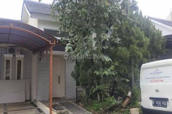 RUMAH LEGENDA WISATA, BERSIH, SIAP HUNI , AC 2