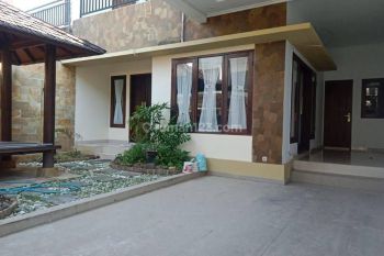 Rumah Minimalis 2 Lantai di Jimbaran
