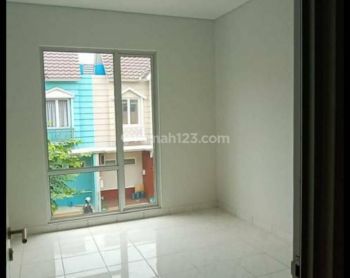 Disewakan Rumah Baru di Cluster Milano Village, Paramount Serpong
