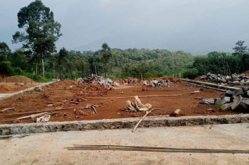 Tanah Mewah View Pegunungan