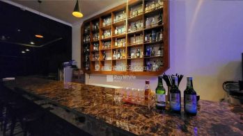 Over Kontrak Resto & Bar di Kerobokan Seminyak Bali