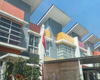 Rumah 2 Lantai Sudah Renovasi Siap Huni Dan Sudah Renovasi