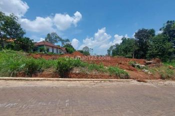 Rumah STRATEGIS di Grafika Belakang SMK 11 Banyumanik Semarang