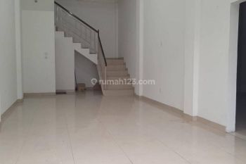 Ruko Disewakan Rendeng 2 Lantai di Sayap Dago