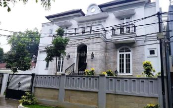 Dijual Rumah Brand New Lokasi Premium Kebayoran Baru