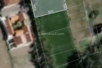 Tanah Dekat Pantai Rangkan Ketewel Gianyar Lingkungan Villa