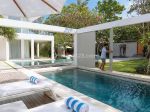 thumbnail-luxury-villa-with-walking-distance-to-the-beach-at-canggu-2