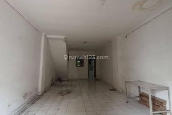 Disewa ruko MTP 3 lantai uk 4,5x15 min sewa 2th
