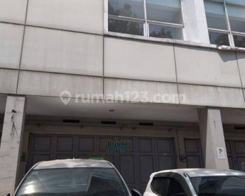 Dijual ruko murah 3 lantai  siap huni sayap Buah Batu dengan lokasi strategis