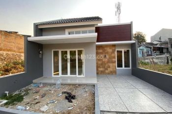 Rumah Baru Modern Area Kampus Mojosongo Solo