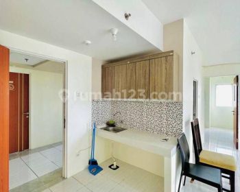 Sewa Apartemen Puncak Dhamahusada 3 BR Tower A Lt 37 Semi Furnish