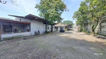 Gudang di gede bage, akses kontainer, bebas banjir