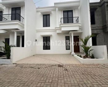 Dijual Rumah Murah Mewah Siap Huni 2 Lantai di Jati Bening Bekasi