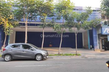 Tempat Usaha Ex Showroom Mobil di Kertajaya Surabaya 350 Juta