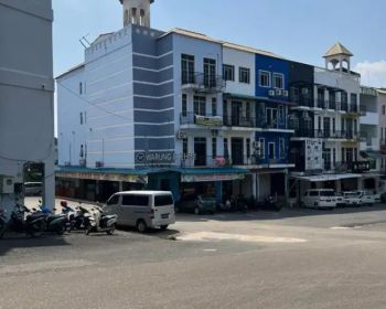 RUKO HOOK 4LANTAI DI KOMPLEK PERTOKOAN PALM SPRING, BATAM CENTER