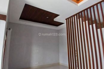 Sewa Rumah View Danau Semi Furnished Kota Baru Parahyangan Kbp