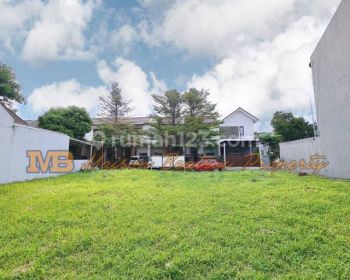 KAVLING BADAN SIAP BANGUN ADA 2 UNIT, LOKASI NYAMAN DI BSD