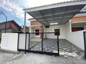 Rumah Modern Siap Huni 700 Jt An di Kadisoka Sleman