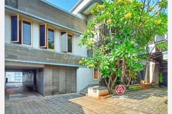 GEDUNG KANTOR MURAH 3 LANTAI BISA UNTUK BANK DAN RESTO