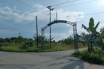 Tanah di area perumahan tembalang harga 100jt an, sebelah mushola