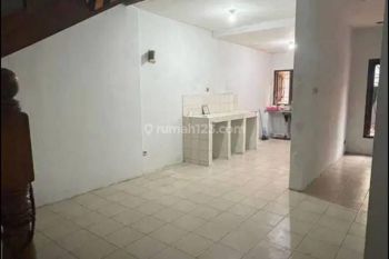 Rumah Unfurnished di Tebet Timur Dalam, Tebet