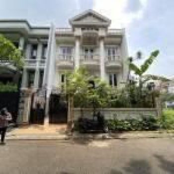 Rumah bagus di lelang kelapa gading