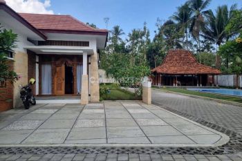 RUMAH MEWAH SIAP HUNI DEKAT CANDI BOROBUDUR