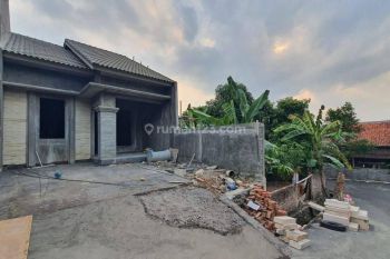 Rumah READY type 55/107m2 di Ketileng Tembalang kota Semarang