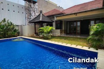 DIJUAL RUMAH SIAP HUNI CILANDAK SELANGKAH MENUJU MRT CIPETE JAKARTA SELATAN