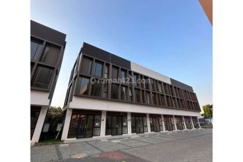 Ruko 3 Lantai Samping Pusat Bisnis Serpong Akses Strategis