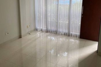 Town House Puri Mansion