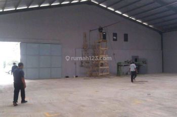 Gudang di Rancaekek deket tol cileunyi 5600 m SHM Bagus