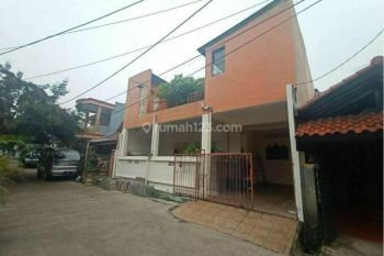 Murah Rumah Bonus Kost-kostan Aktif 2 Lantai di Galaxy