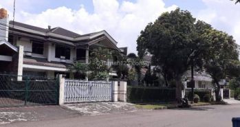 Murah Via Lelang, Rumah Lux 2 Lt Dlm Komplek Taman Sakura Indah