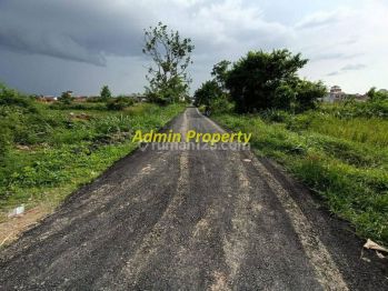 Pekarangan Strategis di Trihanggo, Jogja Dekat Jcm