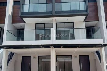 Rumah Baru  cluster piano golf island di pantai indah kapuk