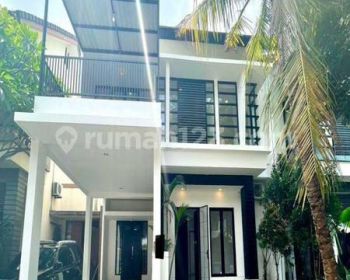 Dijual Rumah Mewah Komplek  Sudah Renovasi