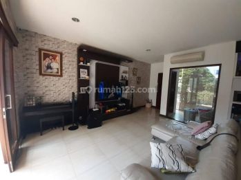 Rumah bagus, siap huni, lingkungan tenang, bebas banjir