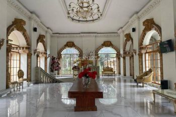 Jual Hotel Aktif Grand Paradise di Jl. Tangkuban Perahu, Panorama Lembang