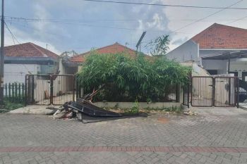 Rumah Manyar Tirtomoyo Hitung Tanah, Row 3 Mobil
