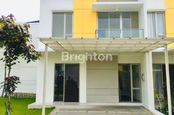 RUMAH PIK 2 CLUSTER VIRGINIA HOEK