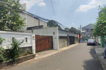 Rumah Modern di Daerah Mampang Prapatan X Jakarta Selatan