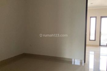 Dijual Rumah Baru Cakep Banget 2 Lantai Harga Miring