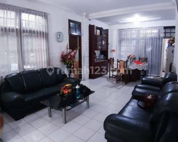 Disewakan Rumah Di Pusat Kota Sayap Lengkong - Bagus Nyaman