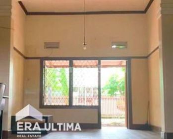 Rumah Bersih Terawat Cocok Untuk Kantor di Sayap Riau