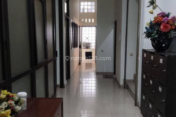 Disewakan/dijual ruko tengah kota di Jln Veteran