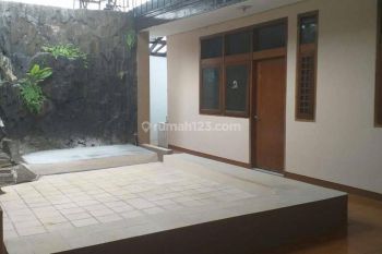 Rumah 1 Lantai Terawat di Kopo Sari Bandung